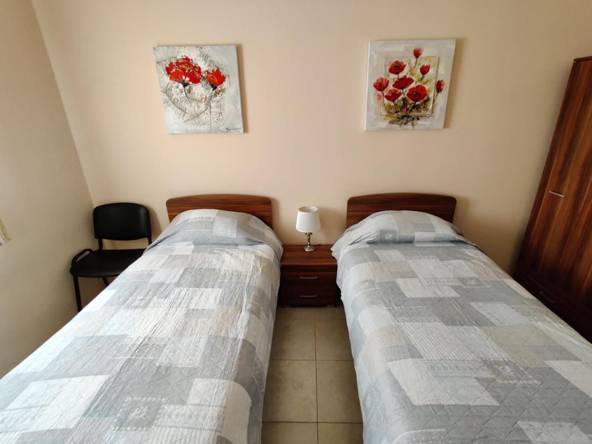 Doms Apartment Tarxien Экстерьер фото